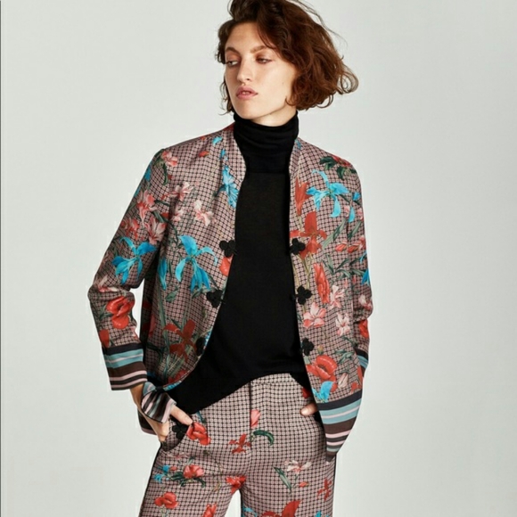 Zara Jackets & Blazers - Zara Jacket  SOLD!